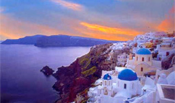 Santorini sollevata dal magma