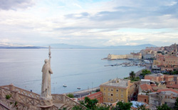 Il Golfo di Gaeta. Il naufragio è avvenuto a sei miglia da Punta Stendardo