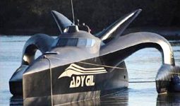 Il trimarano prende il nome dal suo armatore, Andy Gil
