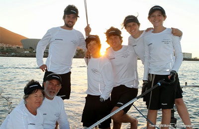 La famiglia Robinson all'inseguimento di Maserati
