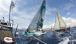 TP 52, si affilano le prue