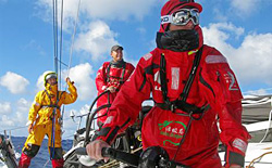 L'equipaggio di Green Dragon in attesa di passare l'Equatore