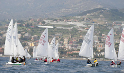 Snipe in regata a Sanremo