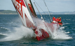 Nella foto, Team Camper, la barca della sfida neozelandese