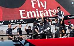 Emirates New Zealand in festa per la vittoria nell'Audi MedCup
