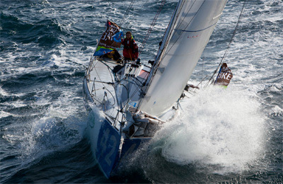 I class 40 riparano al porto di Bloscon