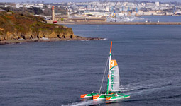 Groupama in lancio per stabilire il record del giro del mondo in equipaggio