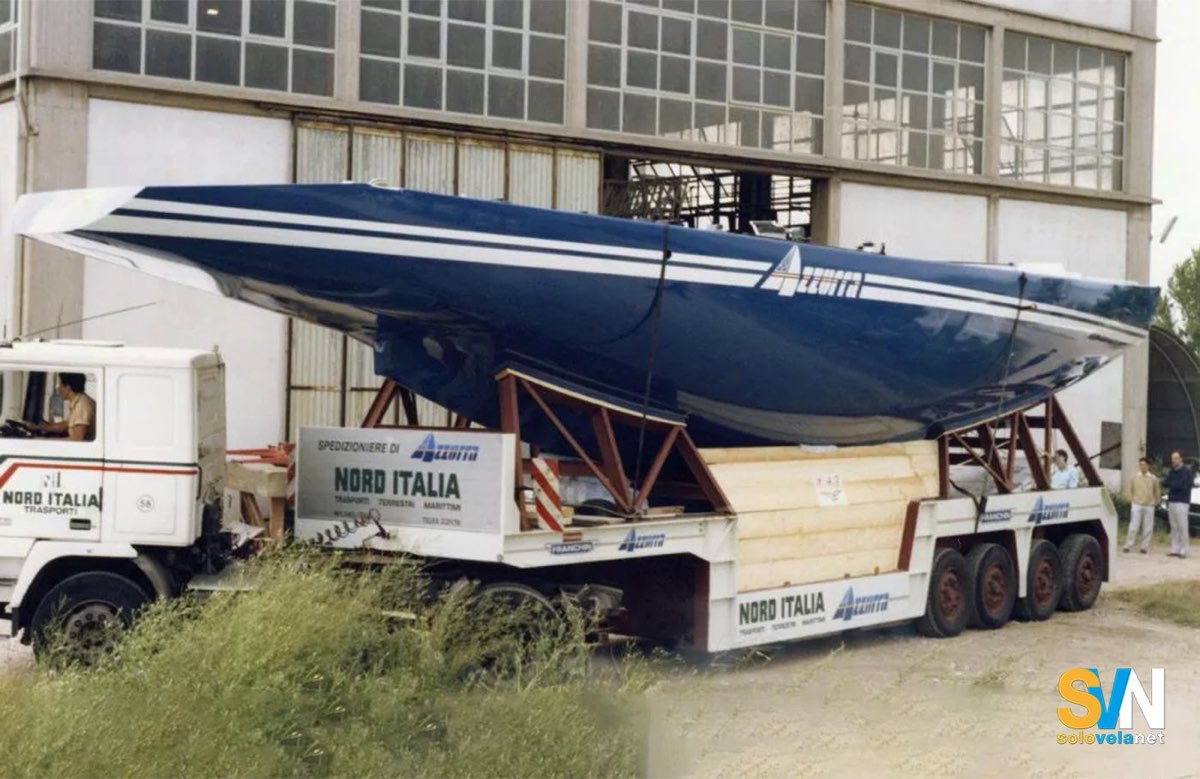 Azzurra III quando lasciò il cantiere per il varo