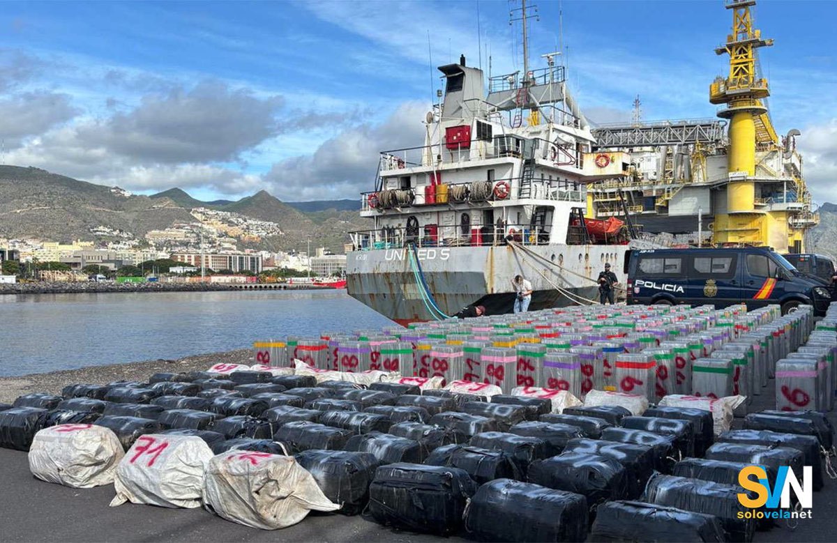 Mercantile con bandiera del Camerun fermato in alto mare, aveva a bordo cocaina per oltre un miliardo di euro