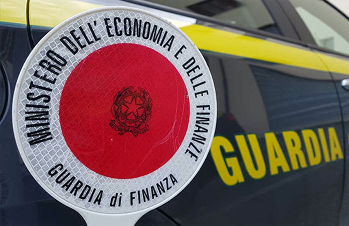Sottosequestro Wild Thing, un 100 piedi da regata plurivittorioso, accusato di evasione IVA