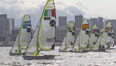 Tita Zucchetti su 49er alla Copa Brasil