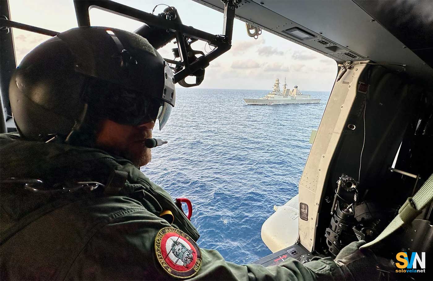 Esercitazione militare nel Golfo di Taranto: elicotteri, evacuazioni e fuoco simulato