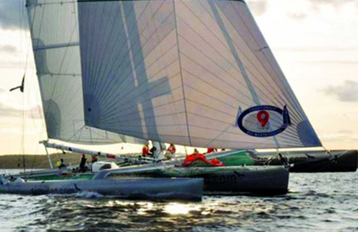 Il trimarano a vela Lakota