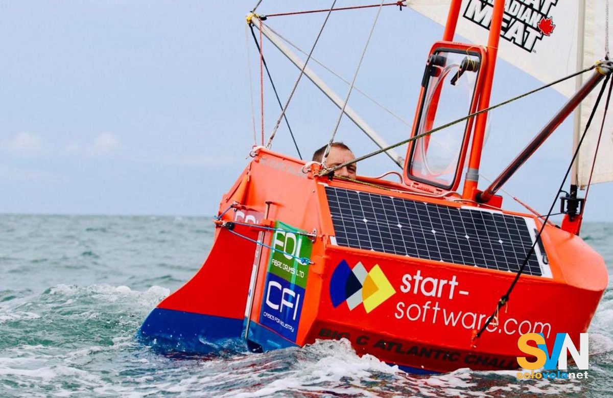 Il navigatore Andrew Bedwell deve interrompere il suo tentativo di record per la traversata atlantica con la barca più corta di sempre dopo appena 75 miglia