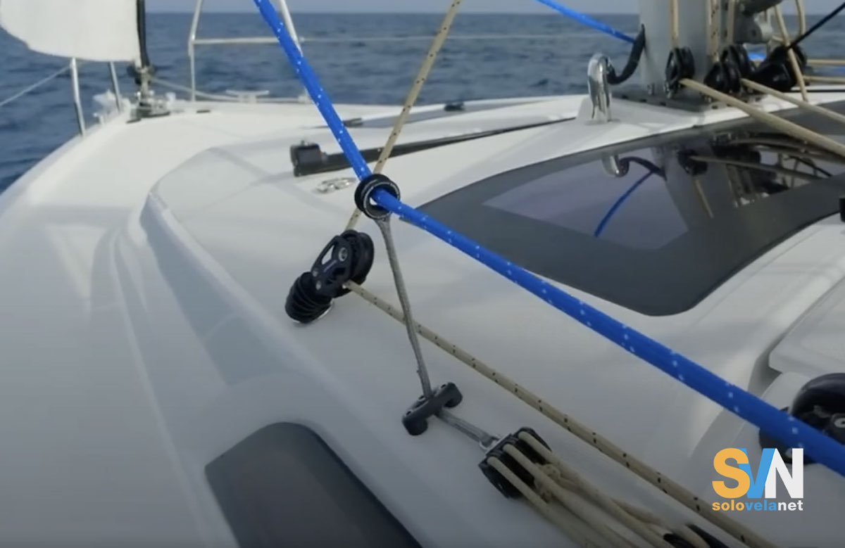Il carrello volante del fiocco sul Dufour 37