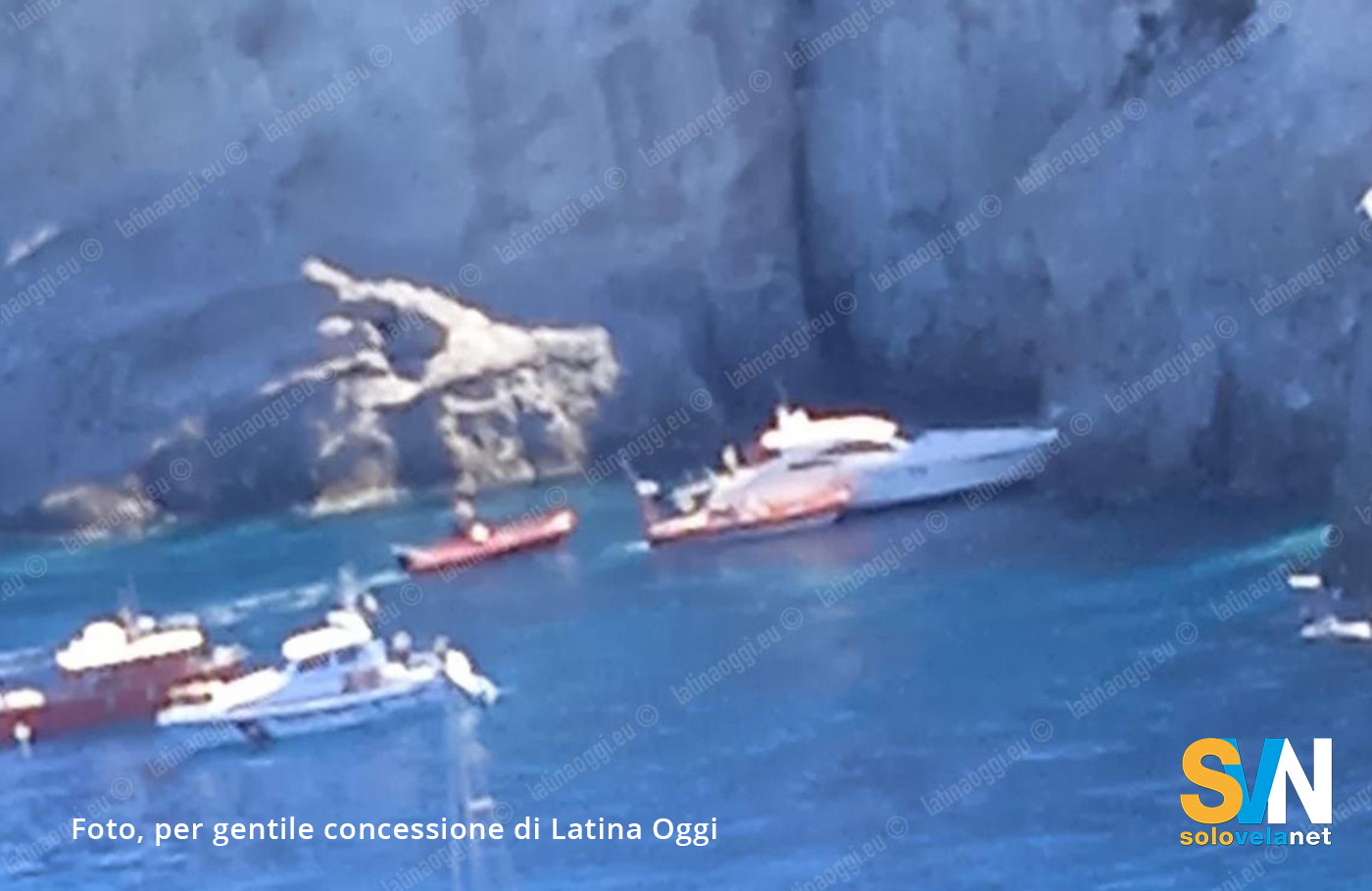 Ponza, motoscafo si schianta sugli scogli: serve più sicurezza in mare