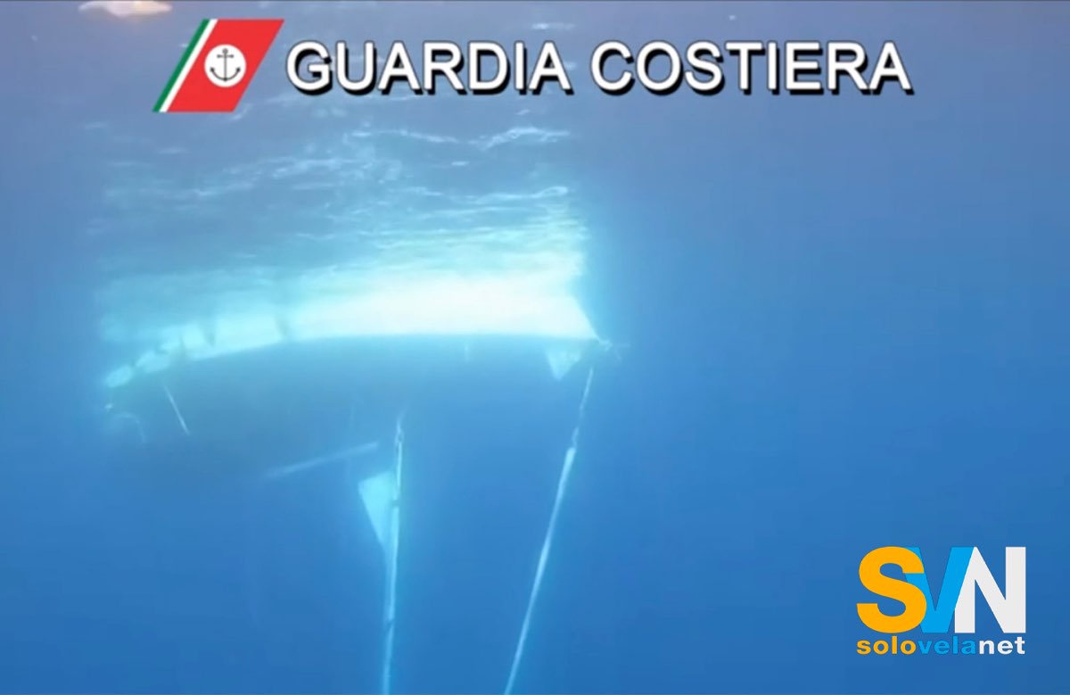 L'imbarcazione affondata all'isola d'Elba perchè ha perso il bulbo andando contro una secca