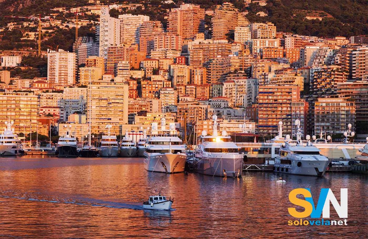 Monaco Yacht Show, uno degli eventi più esclusivi al mondo. ilbiglietto d'ingresso per una giornata costa 725 euro