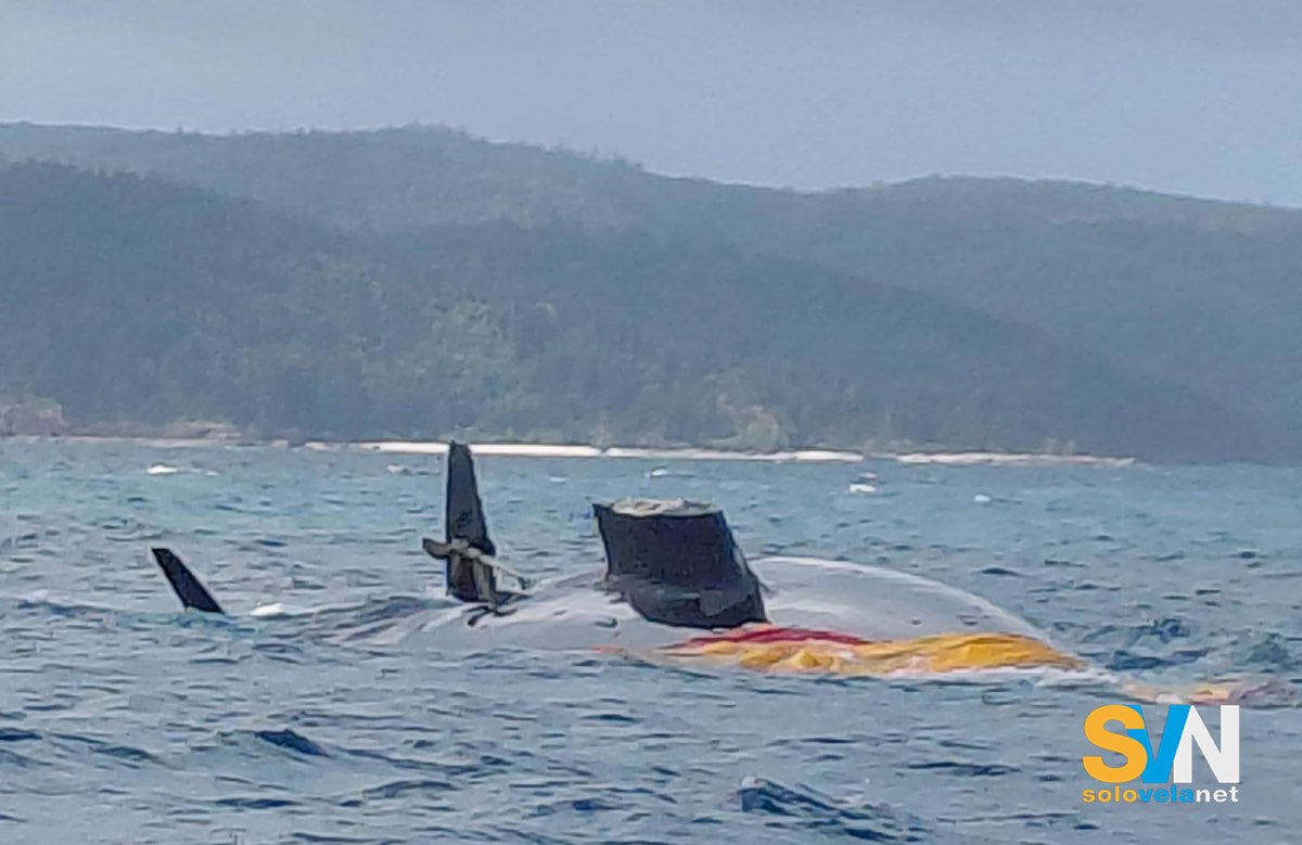Oyster 825 Viva La Vida si capovolge alla Hamilton Island Race Week