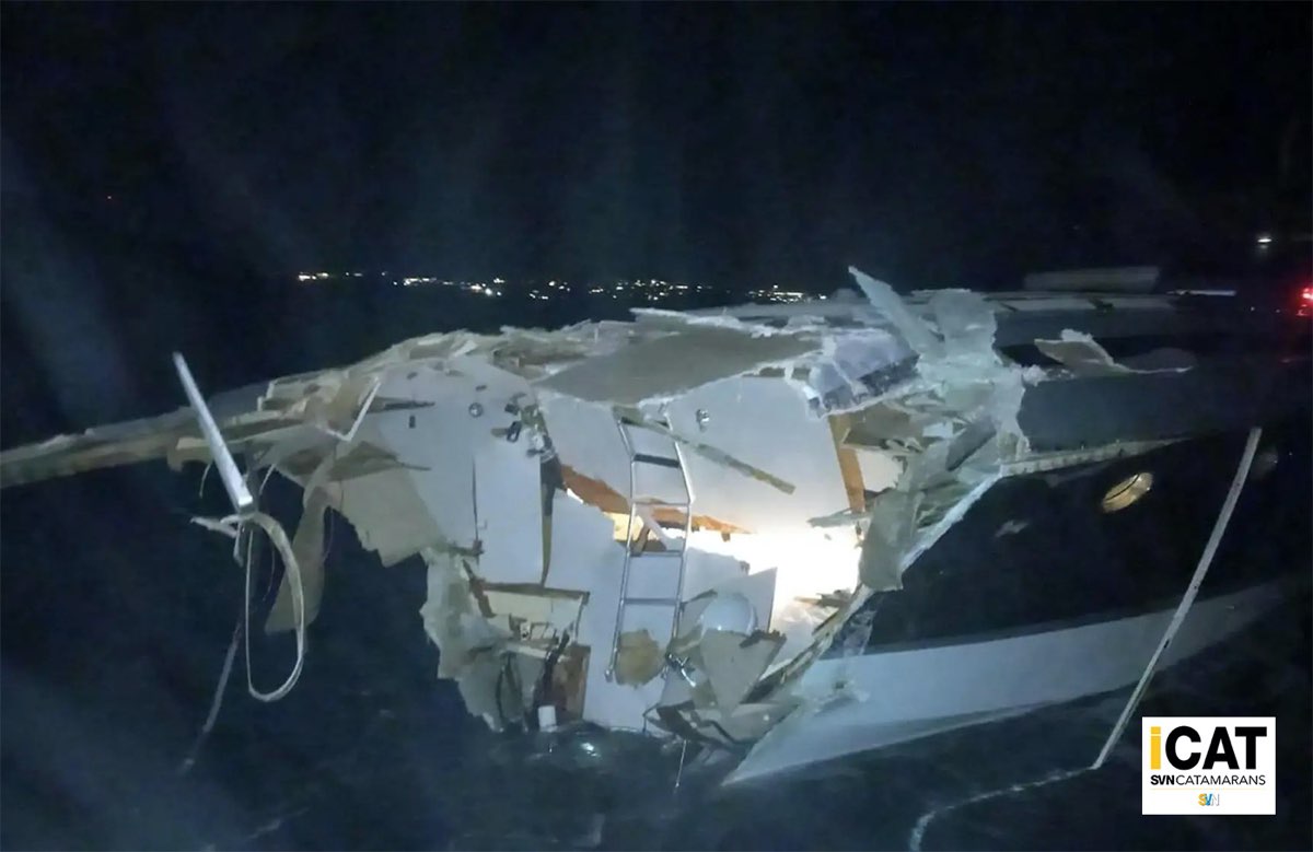  Il relitto del Mangusta 63 che la notte del 31 luglio del 2022 ha provocato la morte del suo armatore in una collisione con una delle barche della famiglia Berlusconi, un Magnum 63. Il tribunale ha stabilito che la colpa dell’incidente era del coman