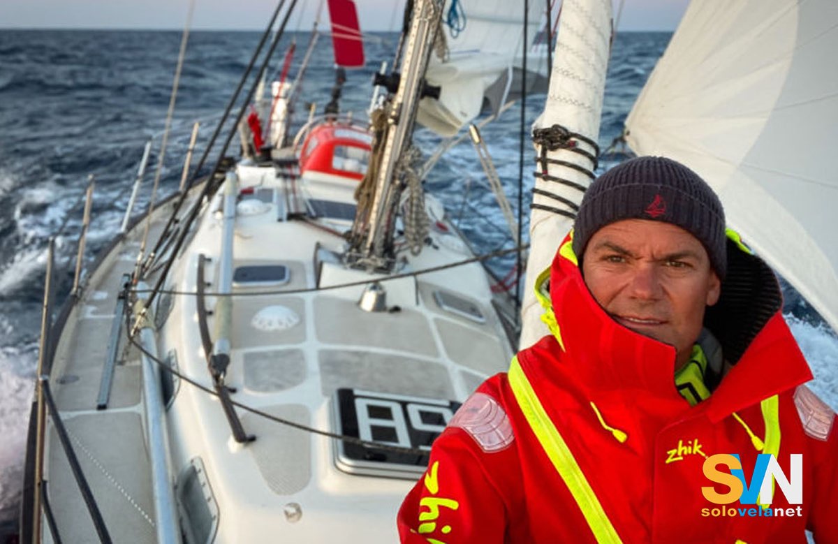 Golden Globe Race 2026, prime ore di regata: Cantini nel gruppo di testa