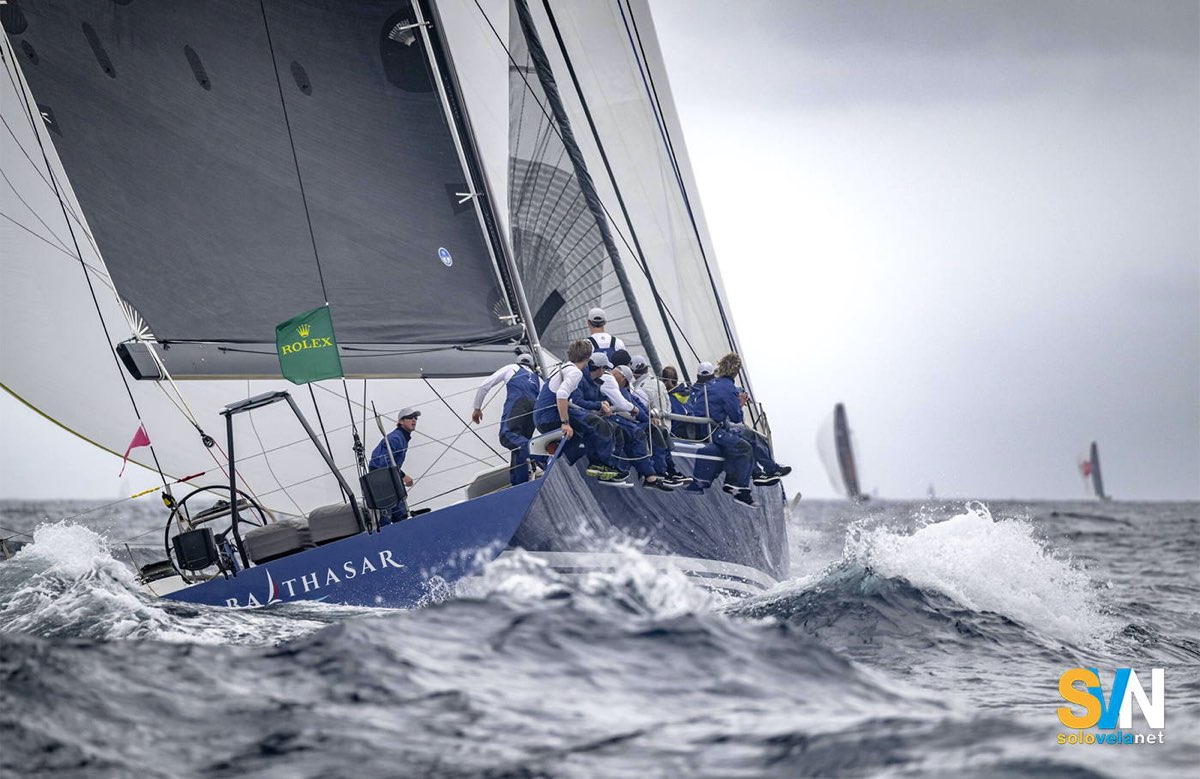 Balthasar dietro a Black Jack ma avanti in compensato alla Middle Sea Race
