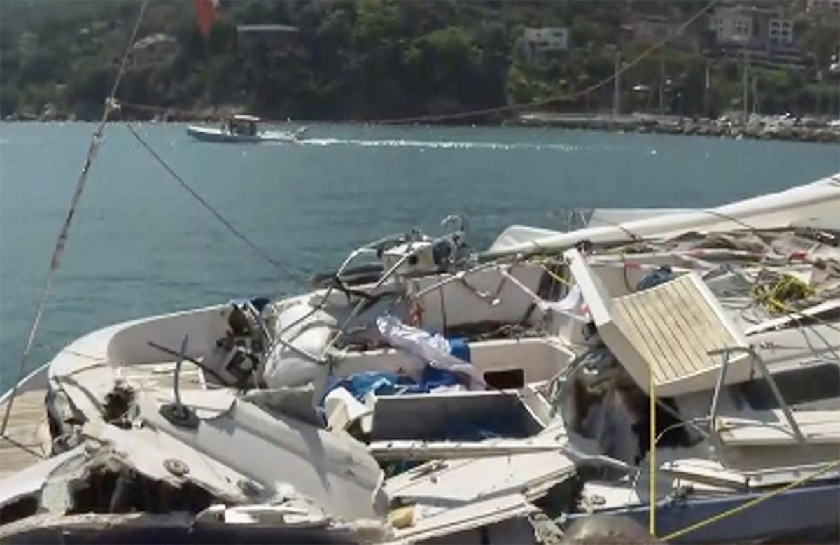 Nella fotografia i resti di una barca vittima di una collisione con un motoscafo, anche in questo caso mori una donna il cui corpo non fu mai ritrovato