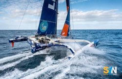 Route du Rhum: otto trimarani volanti di 32 metri con un solo uomo a bordo
