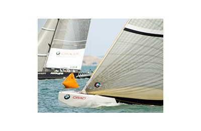 Bmw Oracle e K-Challenge in regata