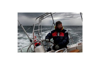 Cichocki durante il suo primo giro del mondo con un Delphia 40.3 di serie