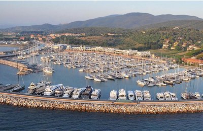 Marina di Scarlino vista dall'alto
