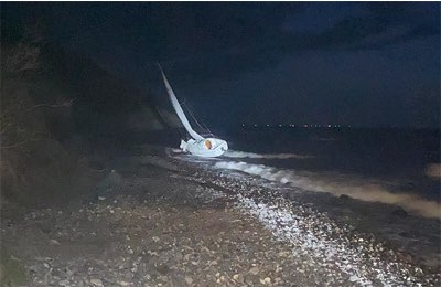 Skipper danese va a scogli e si ferisce gravemente